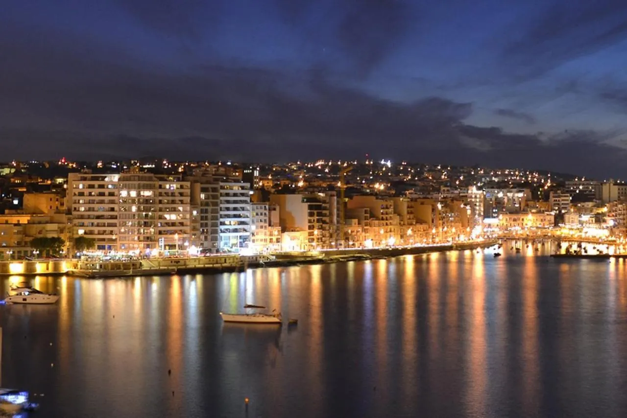Perfect Location, Modern 2Br Apartment Sliema