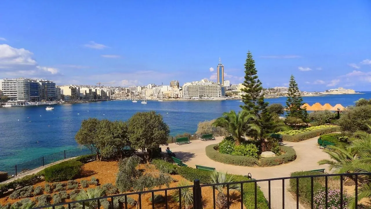 Perfect Location, Modern 2Br Apartment Sliema
